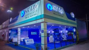 SBI Life Insurance's net profit for the second quarter is Rs. 380 crore.