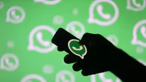 Beginning on June 1, Meta's well-known messaging app WhatsApp will no longer function on some older iPhone and Android models.Originally planned for May 2025, the move was postponed to allow customers to upgrade their gadgets.
Raising the minimum supported operating system versions for enhanced security and performance is part of Meta's routine maintenance procedure, which also includes this upgrade.